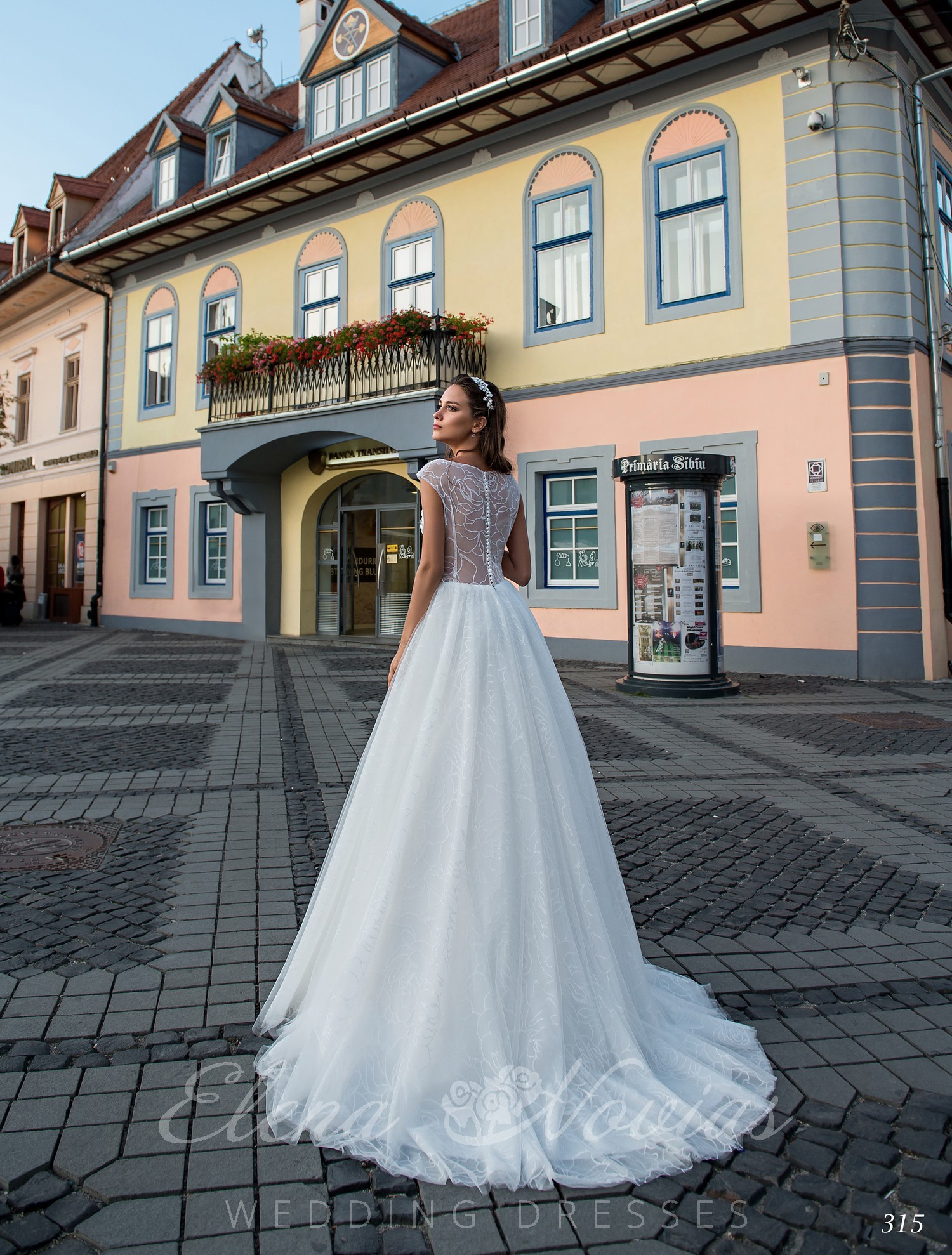 Îmbrăcăminte de nuntă brodate cu aplicații 3D pe bază de en-gros